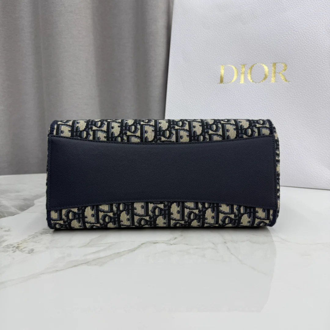 Классические Сумки Женские Christian Dior 18187819