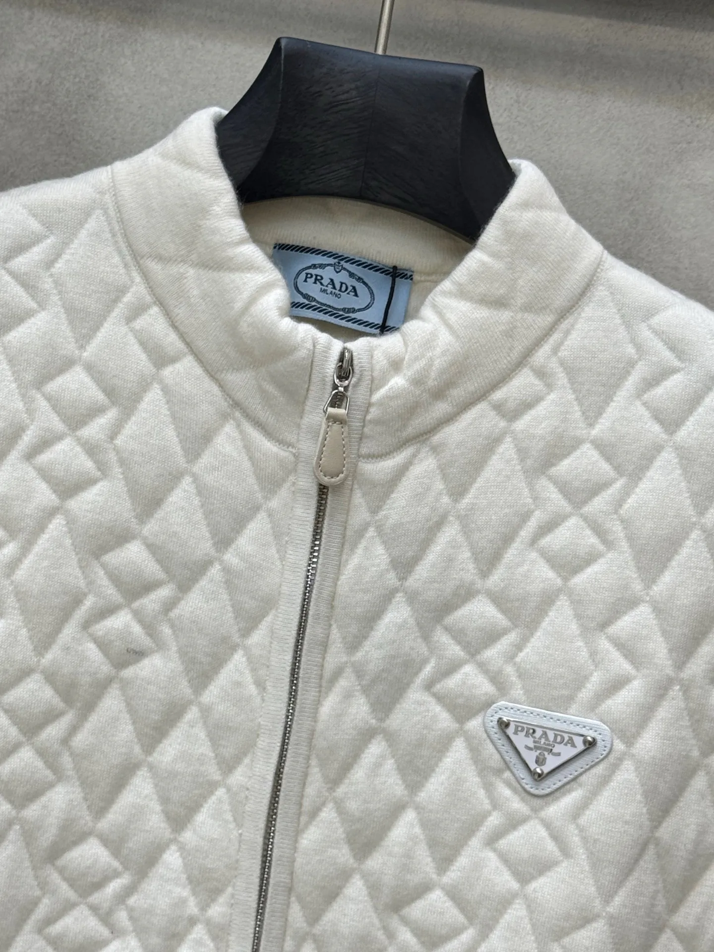 Жилеты Женские Prada 18883381