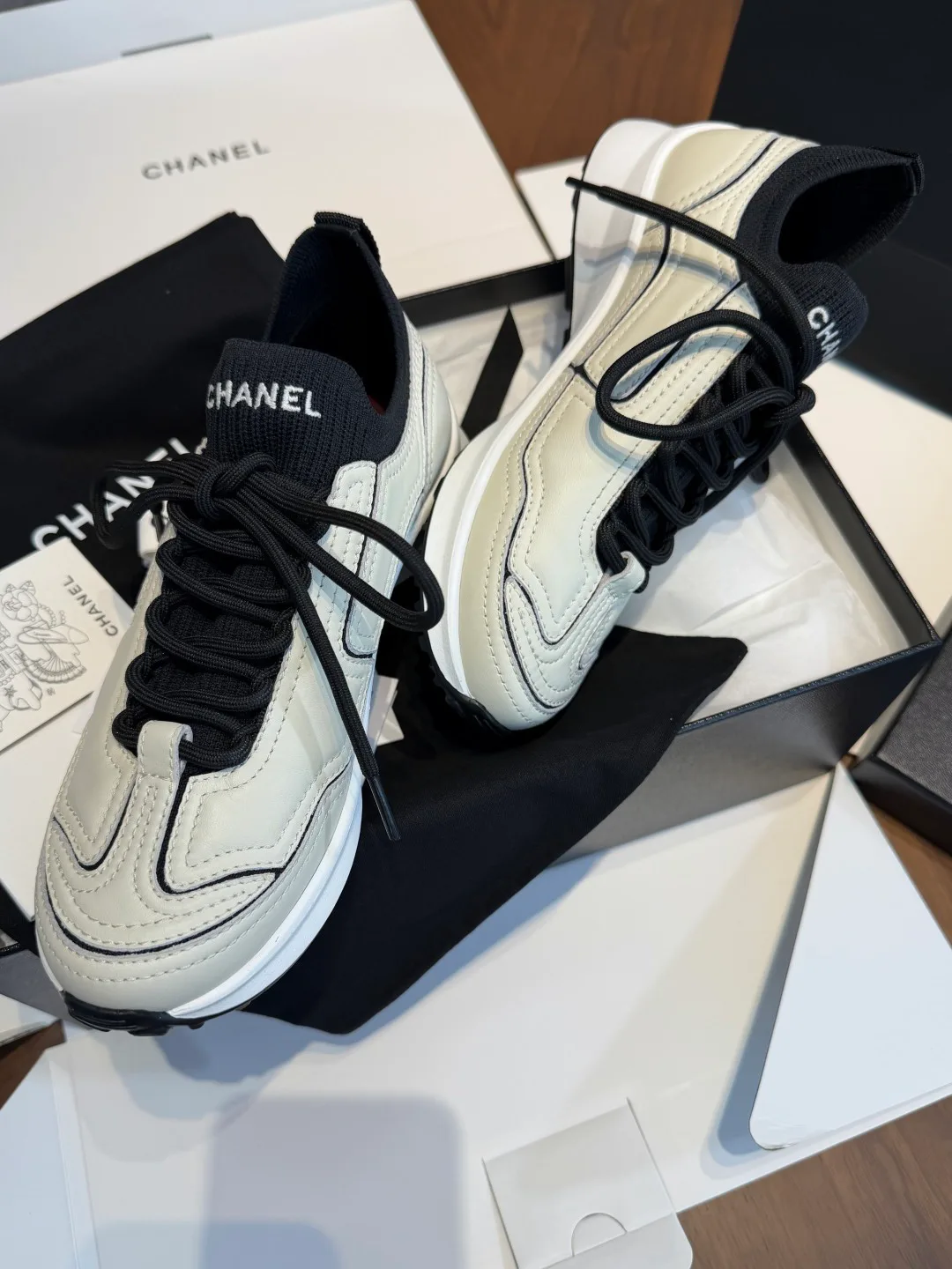 Кроссовки Женские Chanel 18067087
