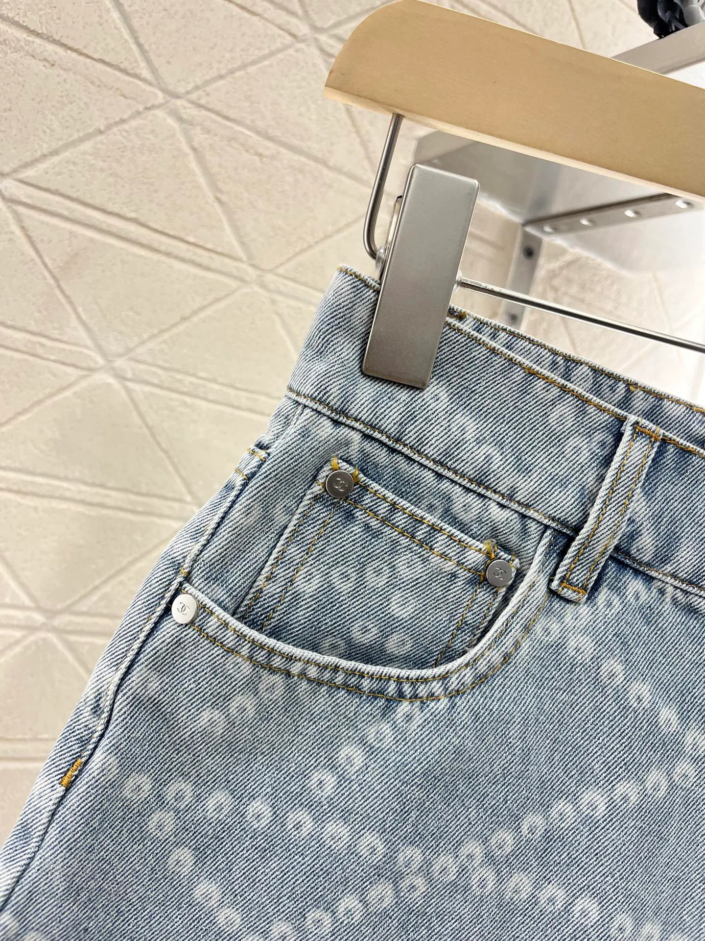 Шорты Женские Chanel 23940