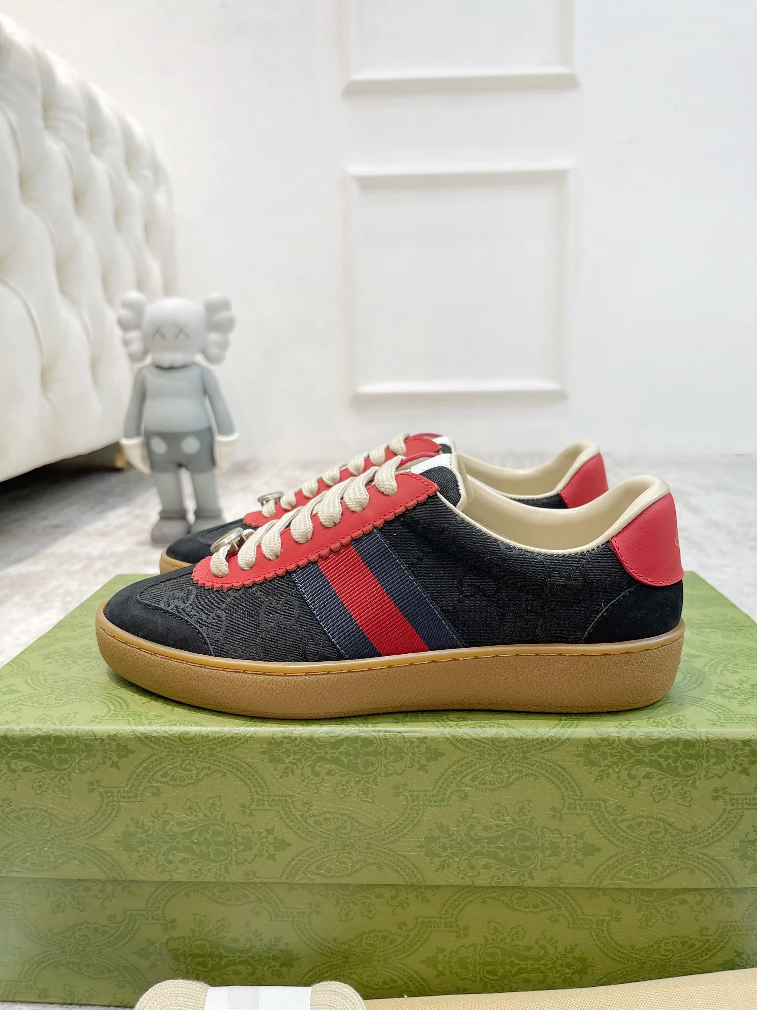 Кроссовки Женские Gucci 18765965