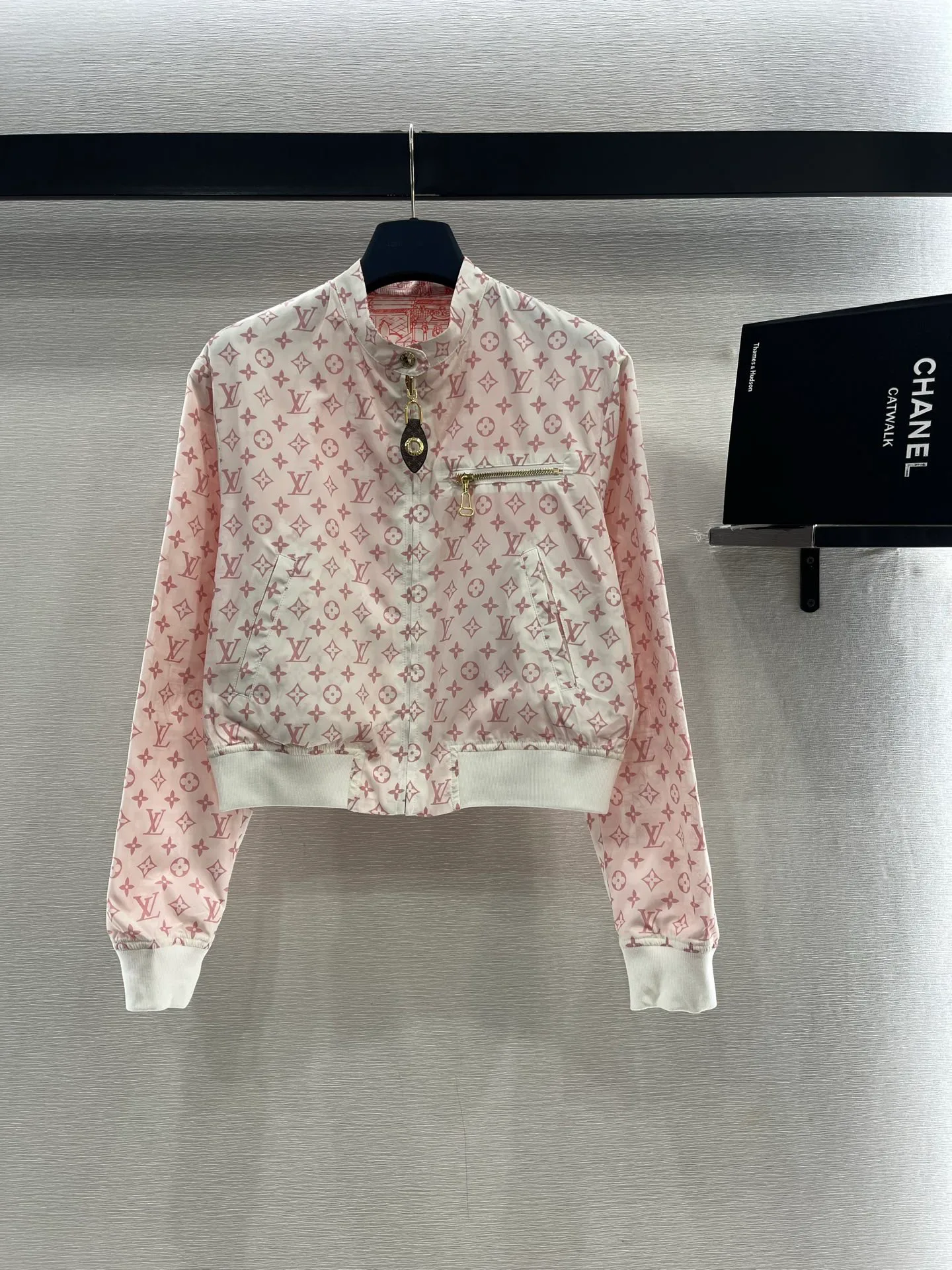 Жакеты Женские Louis Vuitton 1806190