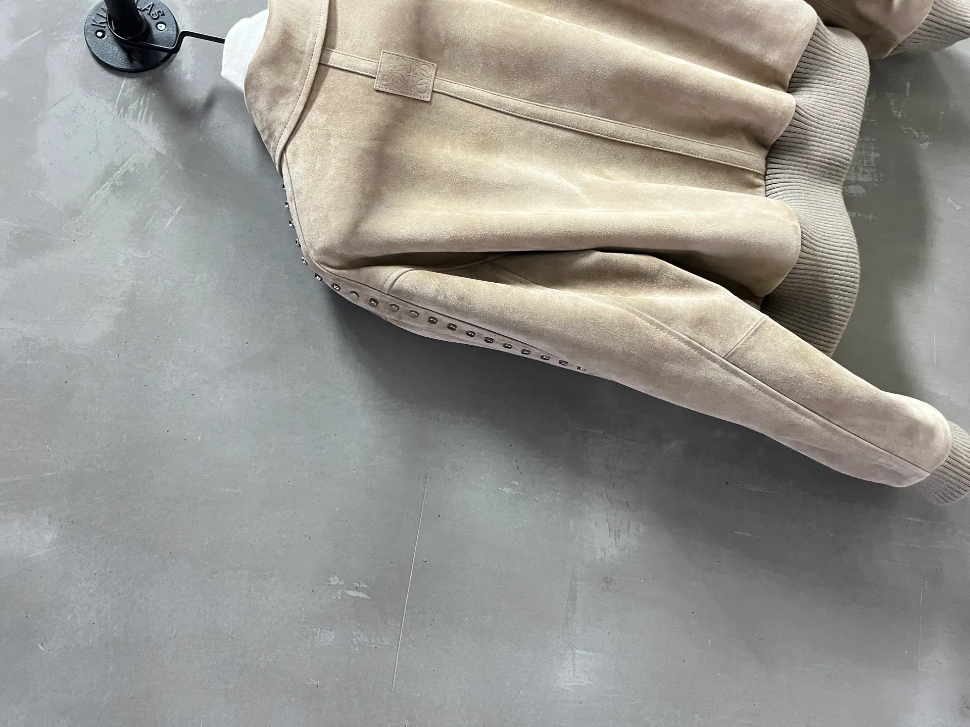 Кожаные Куртки И Дублёнки Женские Loewe 51515