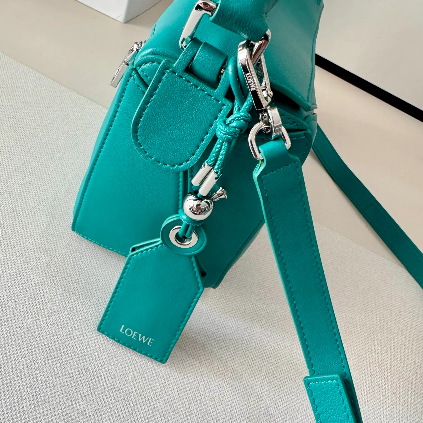 Классические Сумки Женские Loewe 11939089