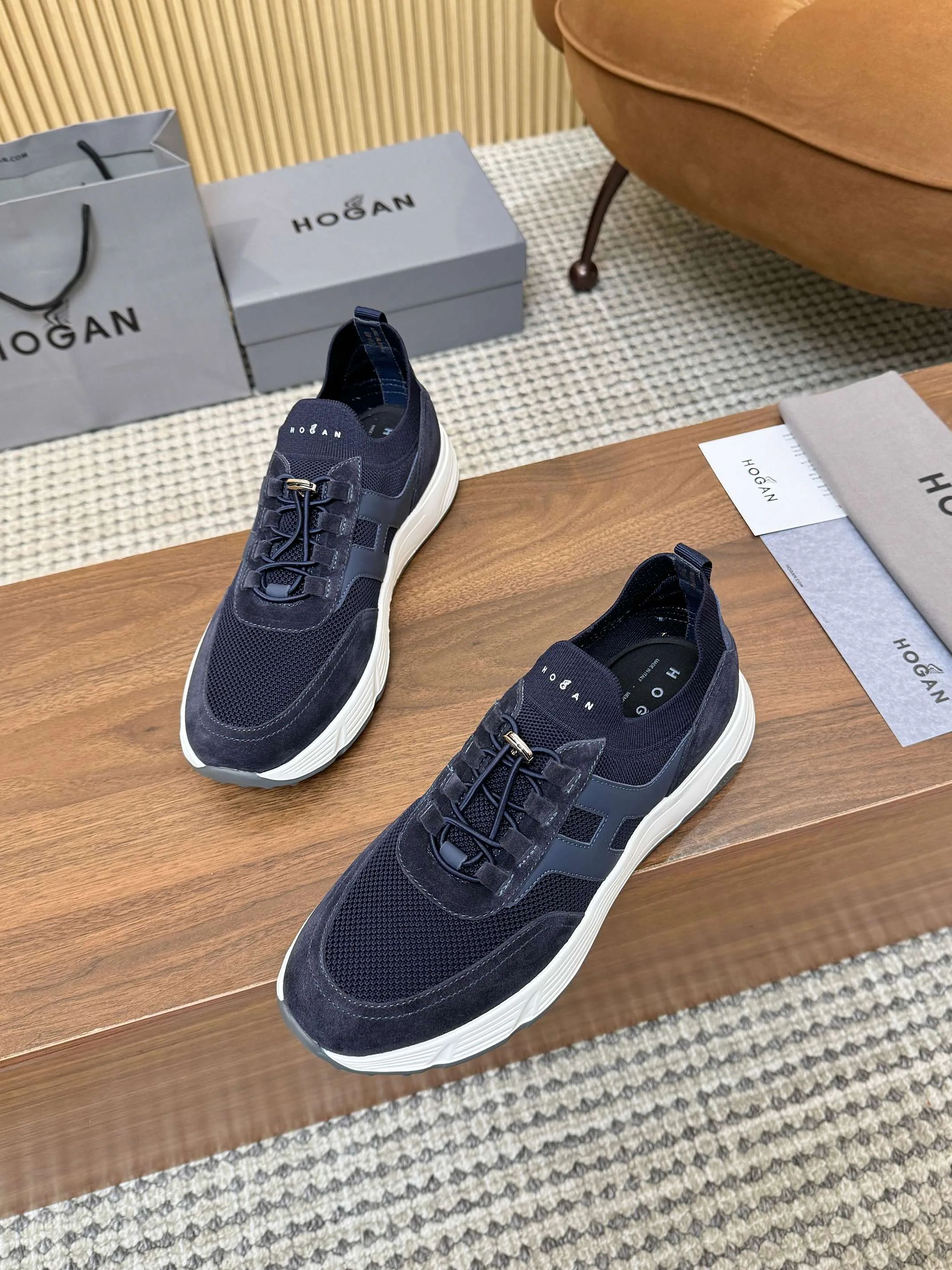 Кроссовки Женские Hogan 18877090