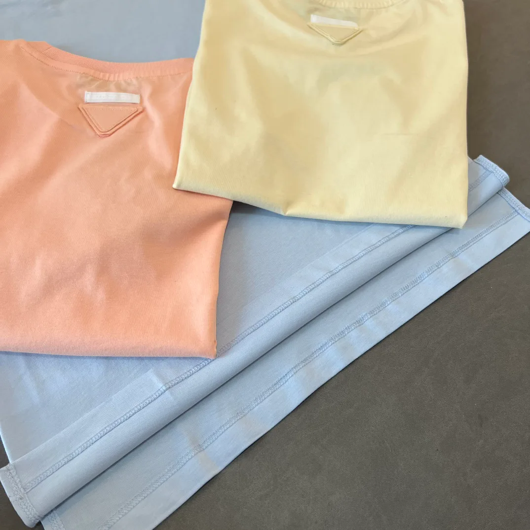 Футболки Женские Prada 7066