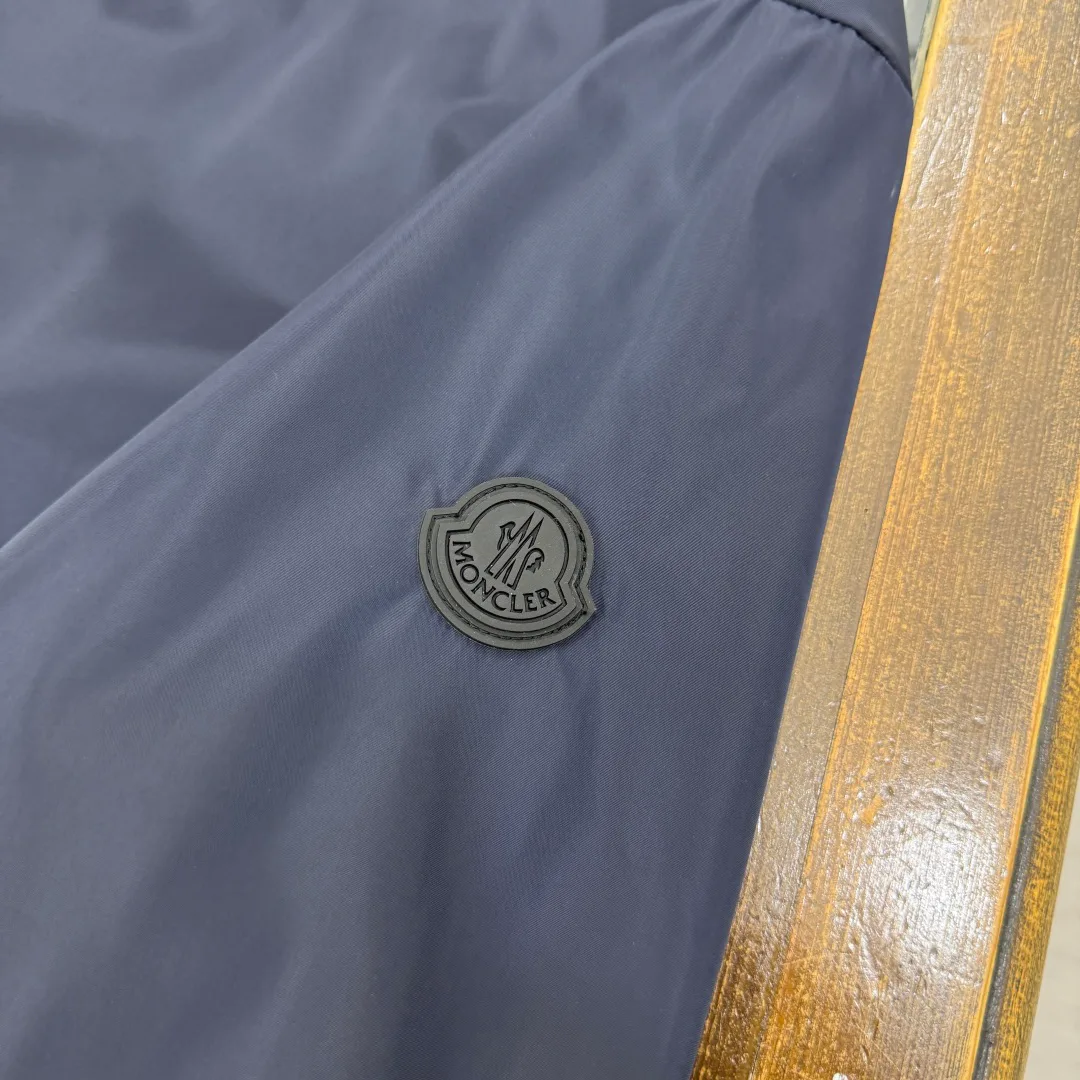 Куртки И Пуховики Женские Moncler 18002121