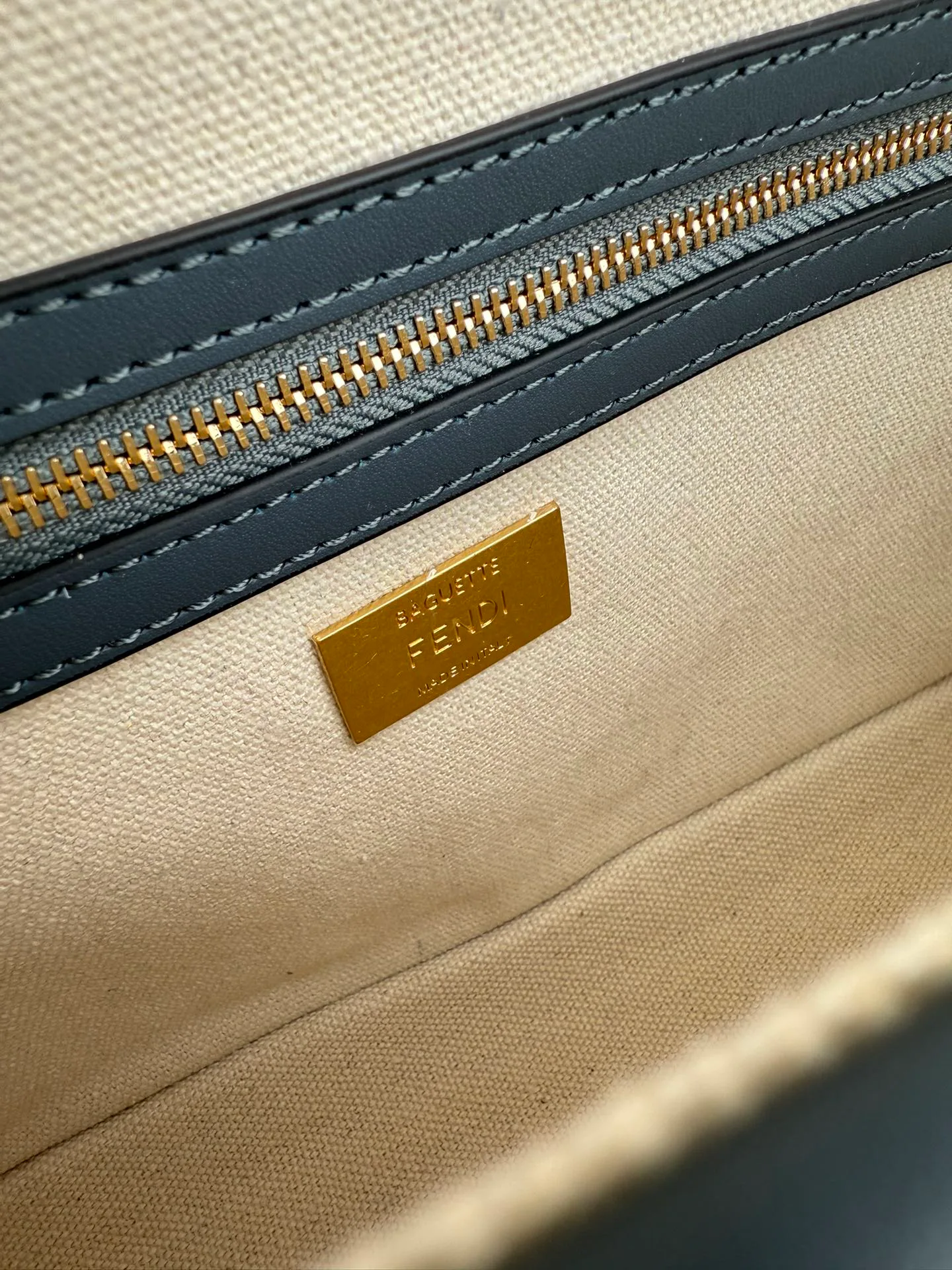 Классические Сумки Женские Fendi 17880641