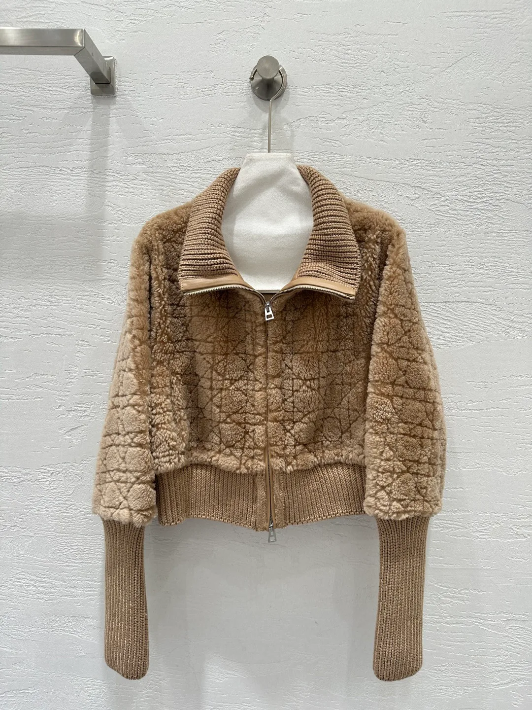 Куртки И Пуховики Женские Christian Dior 409122