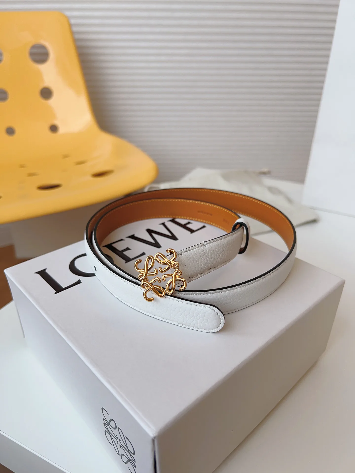 Ремни Loewe 646056