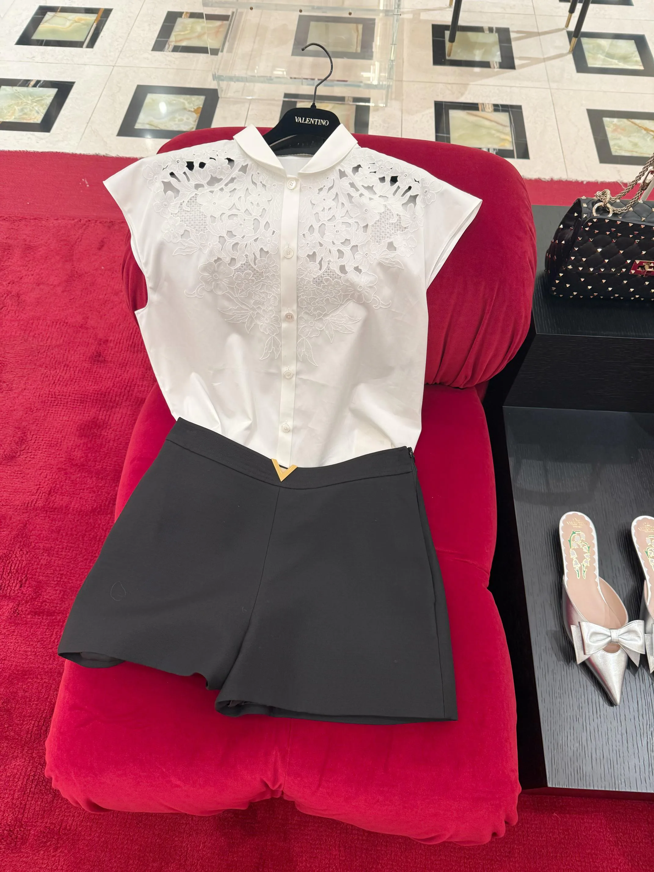 Рубашки Женские Vetements 12640571
