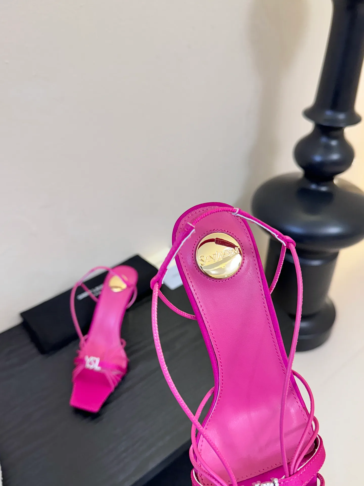 Босоножки Женские Saint Laurent 3495958