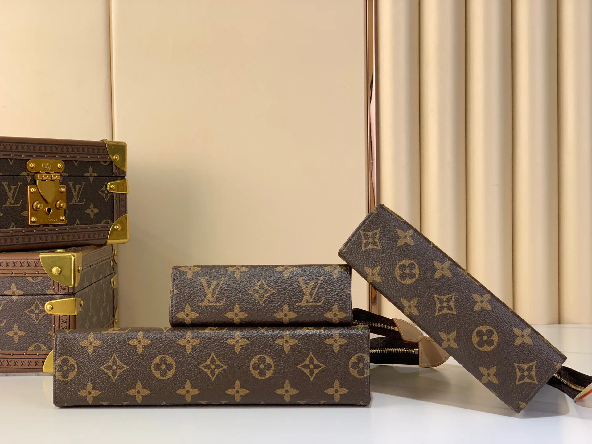 Клатчи Женские Louis Vuitton 256466