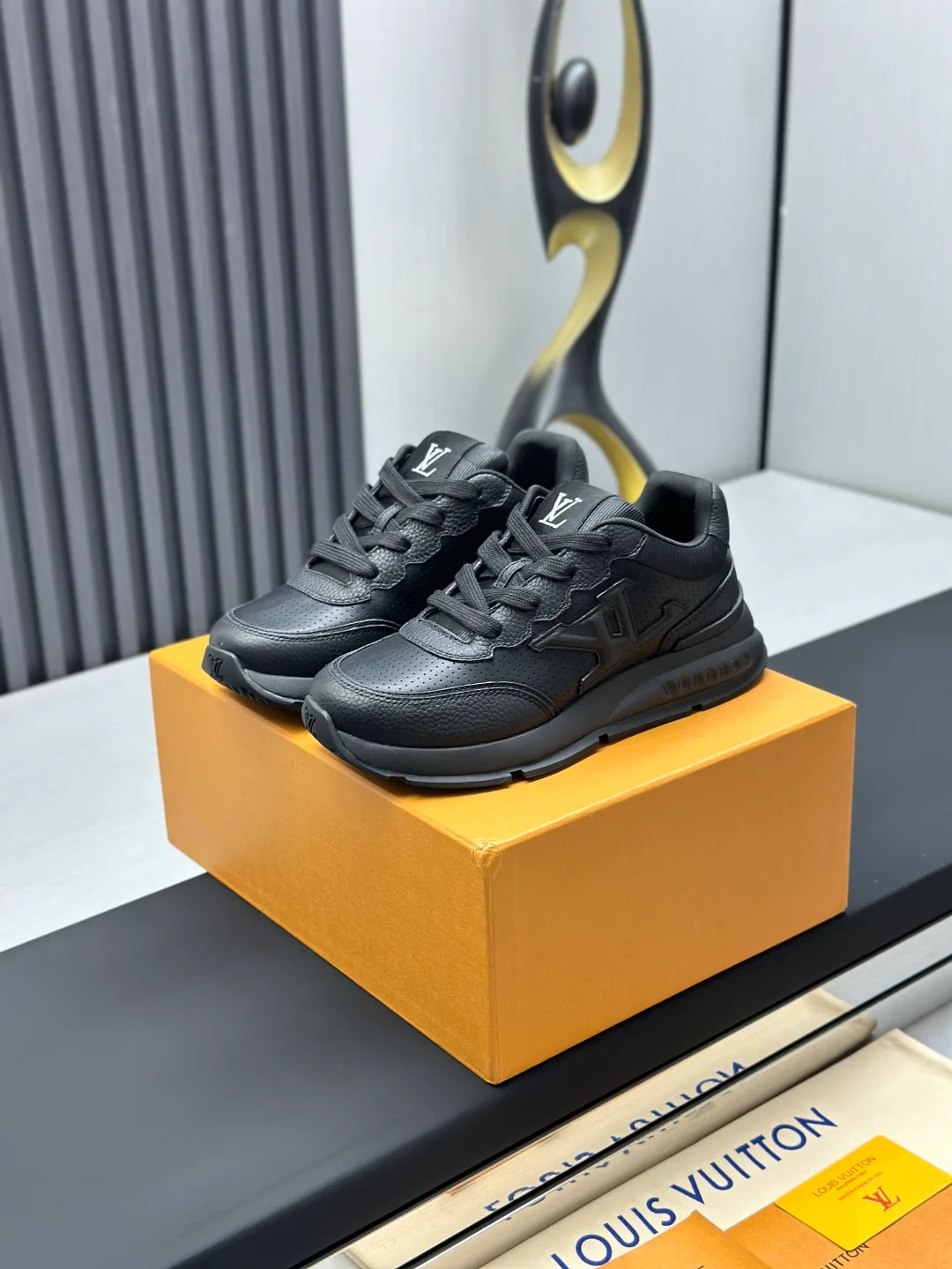 Кроссовки Мужские Louis Vuitton 31131