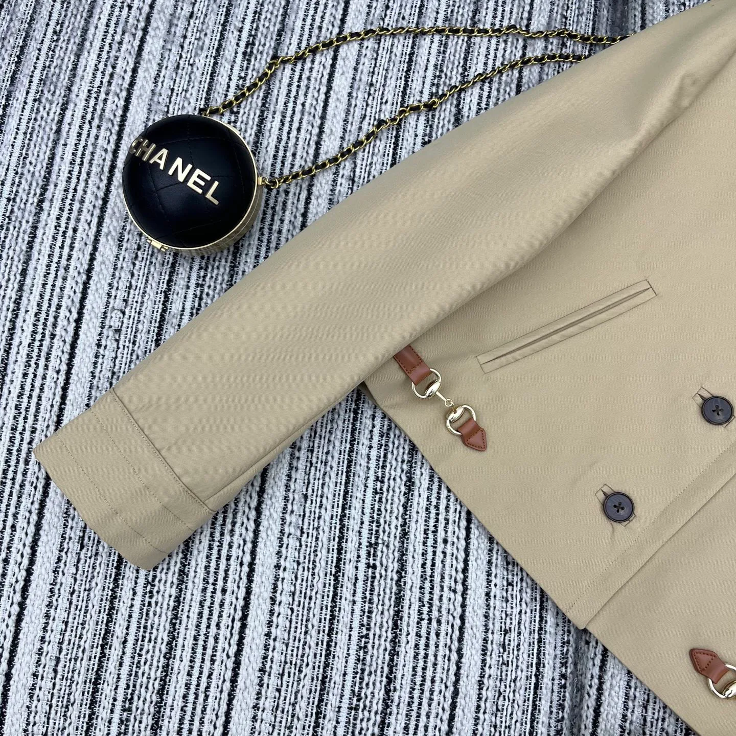 Куртки И Пуховики Женские Gucci 21641