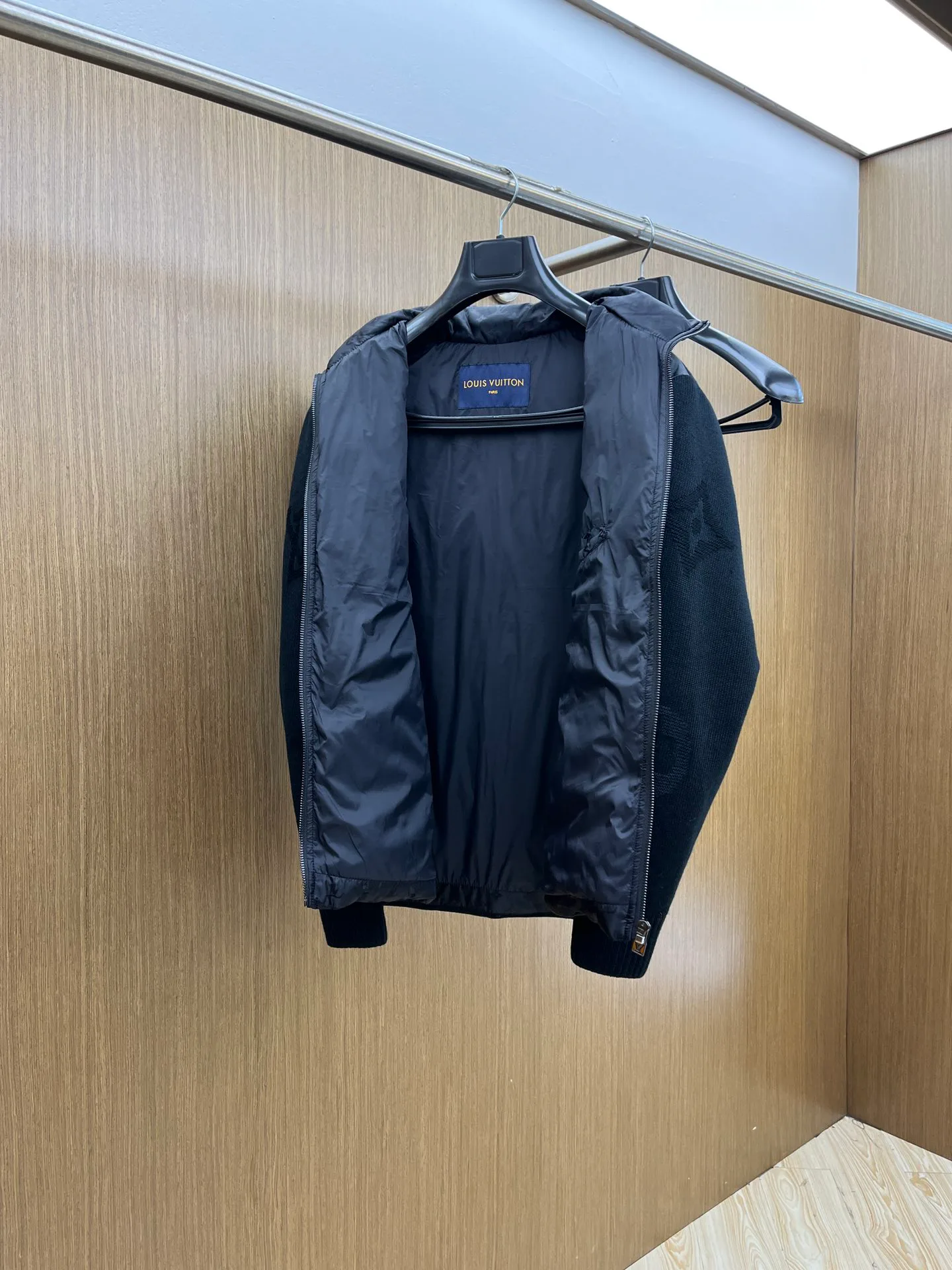 Куртки И Пуховики Мужские Louis Vuitton 988650