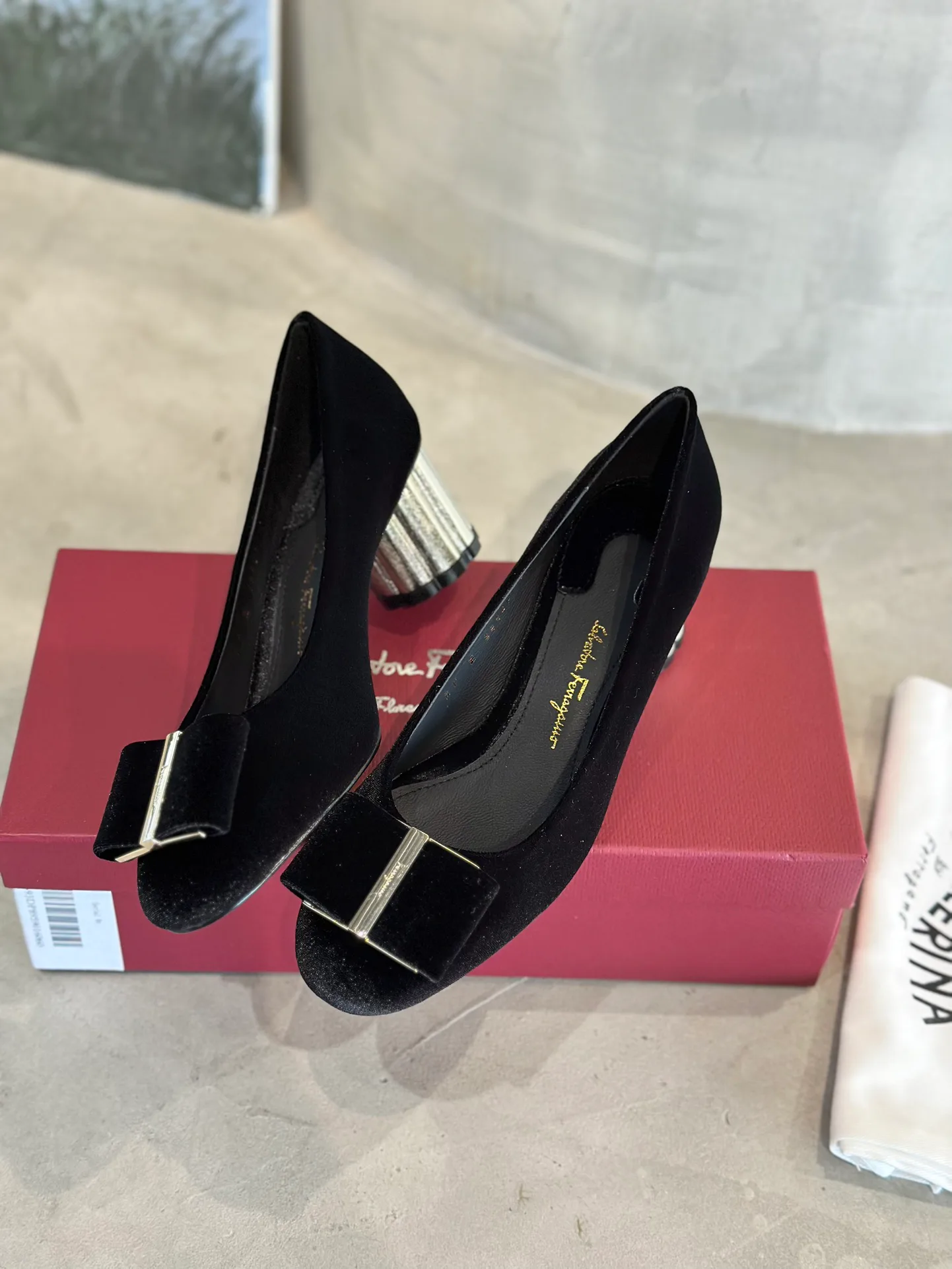 Туфли Женские Salvatore Ferragamo 11675410