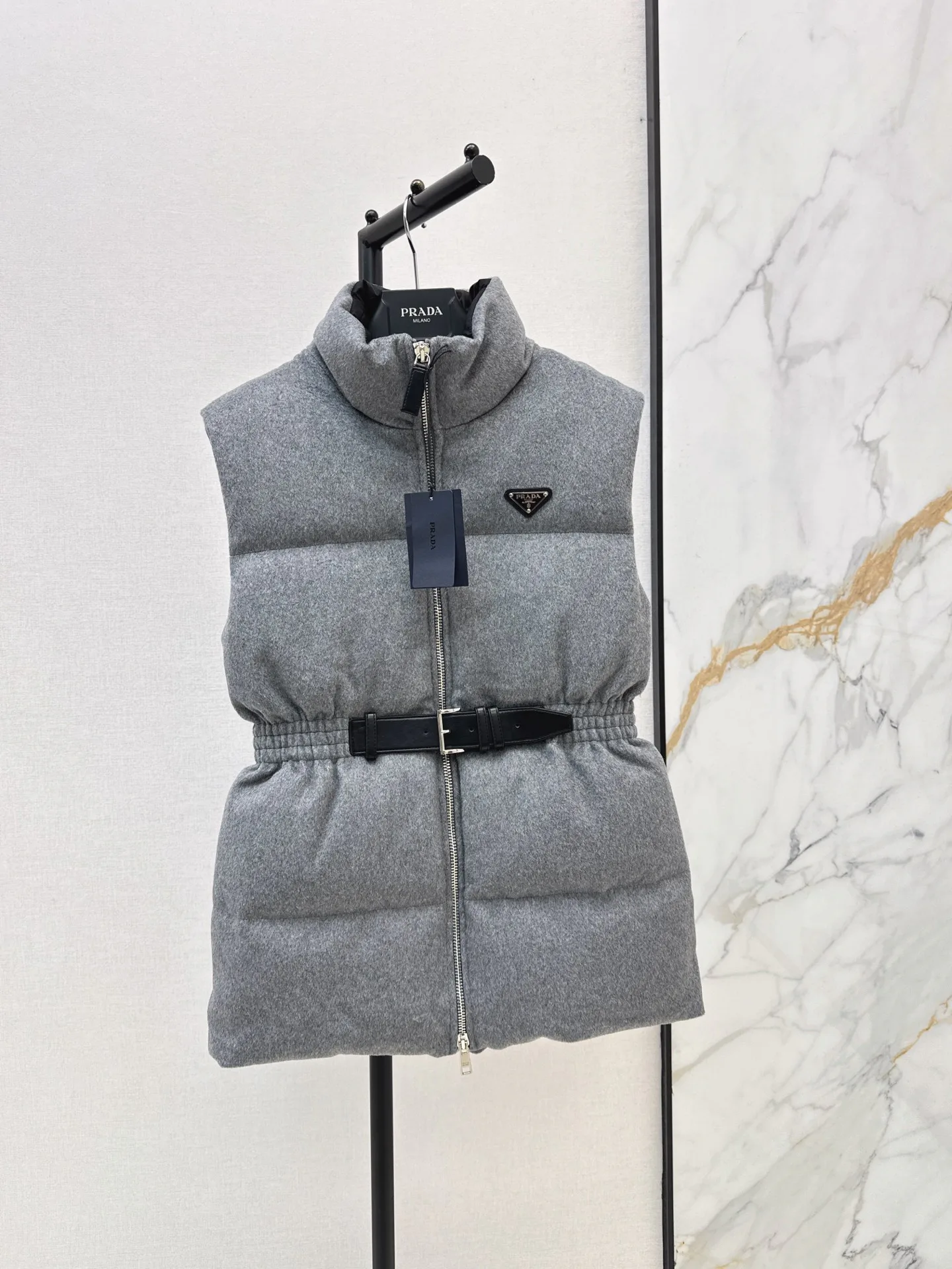 Жилеты Женские Prada 18561363