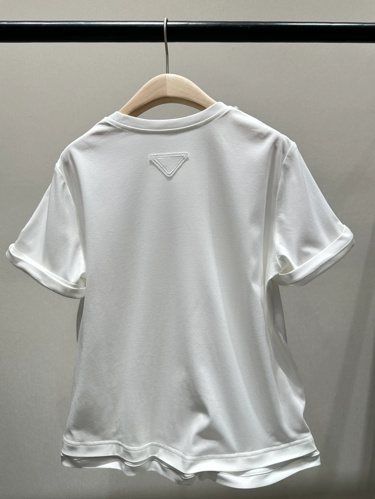 Футболки Женские Prada 11671207