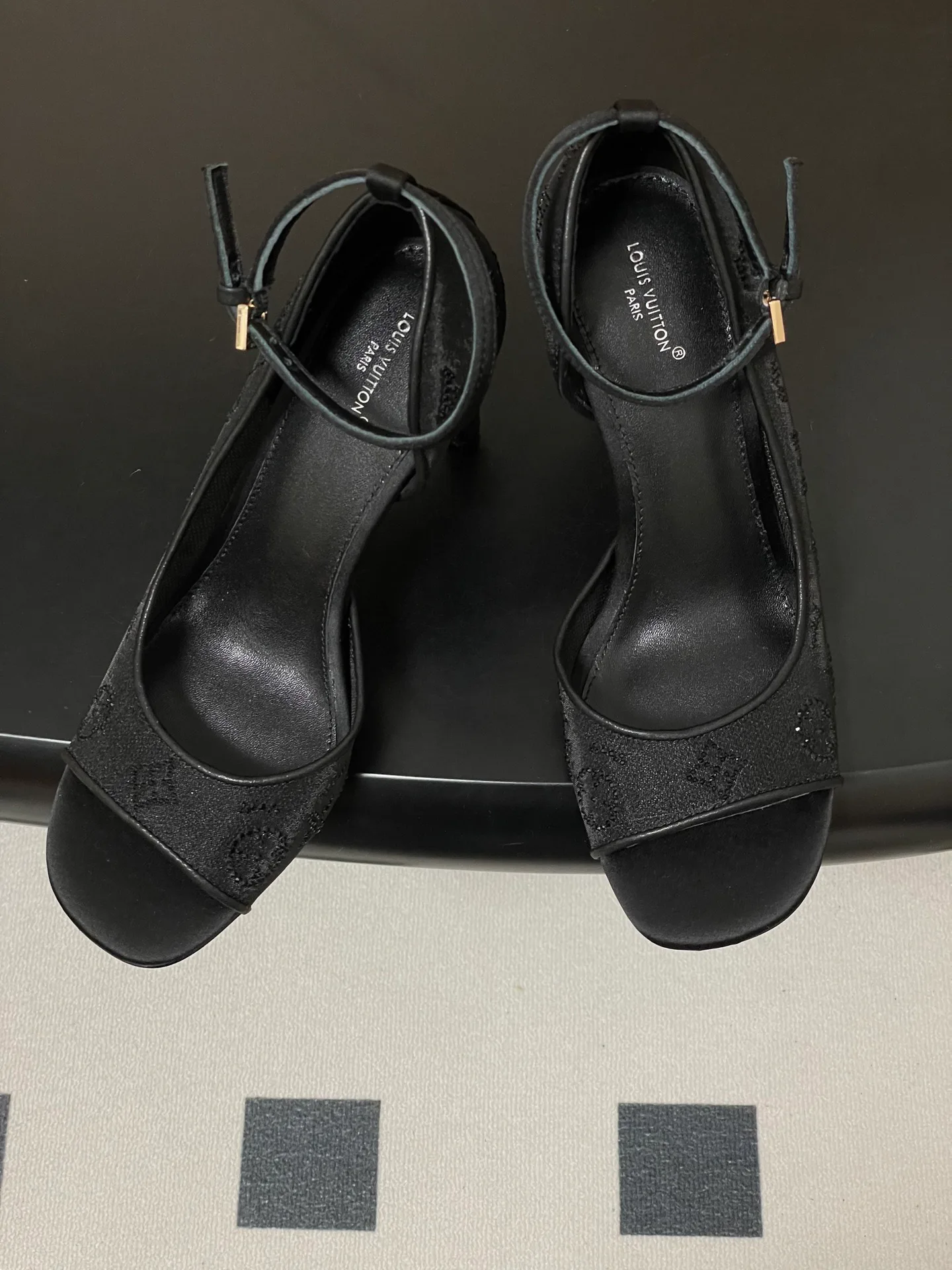 Туфли Женские Louis Vuitton 2597145