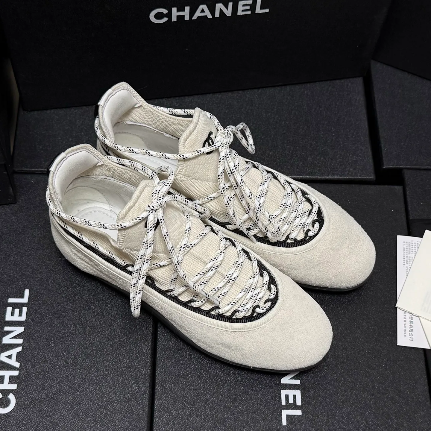 Кроссовки Женские Chanel 18083058