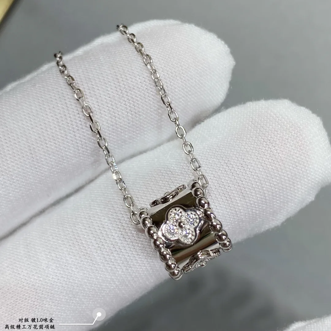 Бижутерия Van Cleef & Arpels 203872