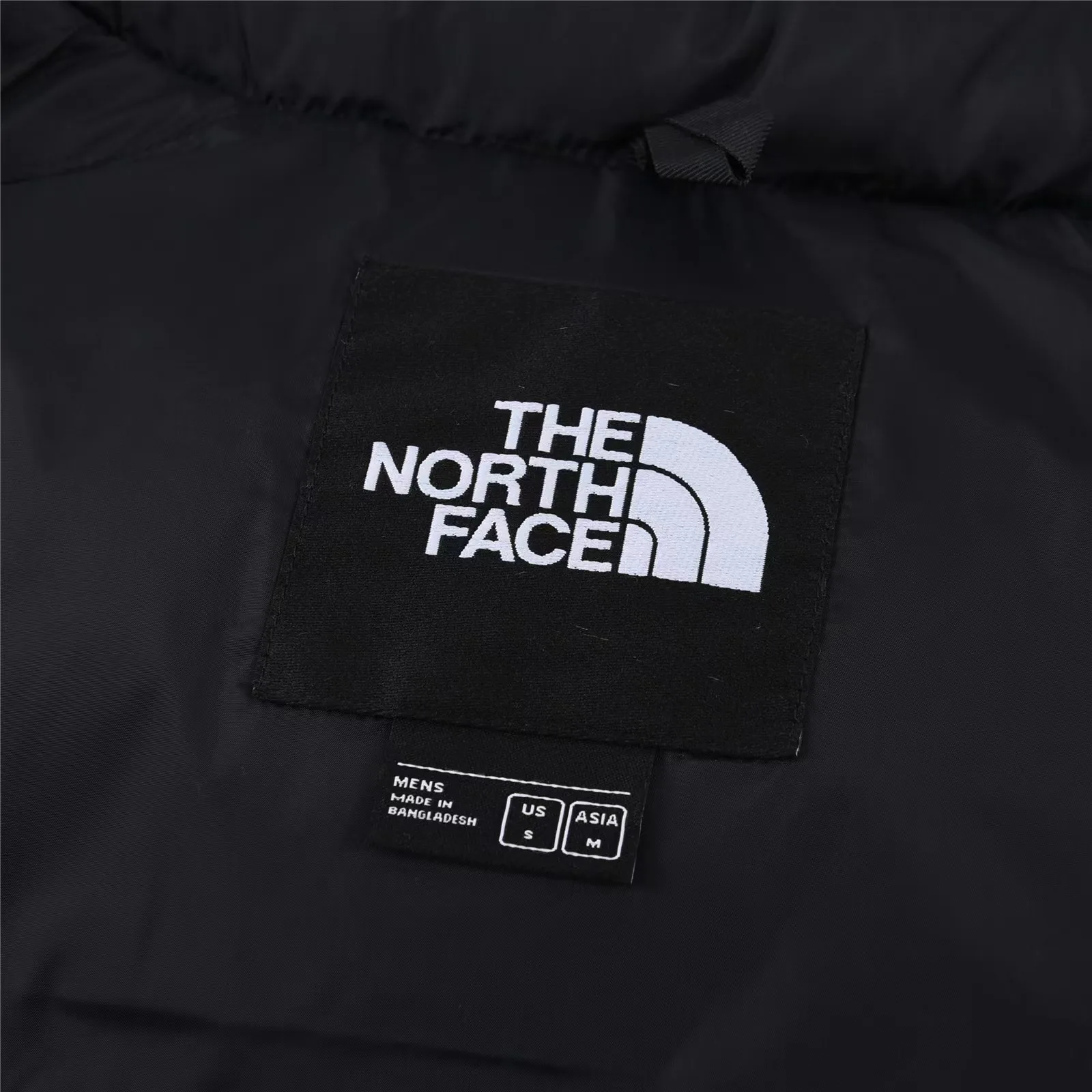 Жилеты Женские The North Face 19296964