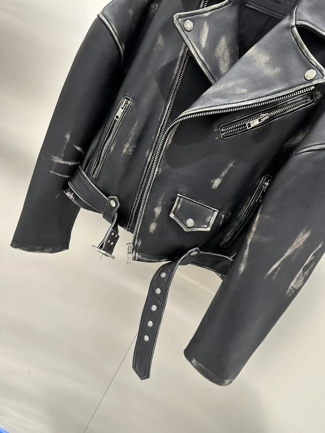 Кожаные Куртки И Дублёнки Мужские Prada 13997695