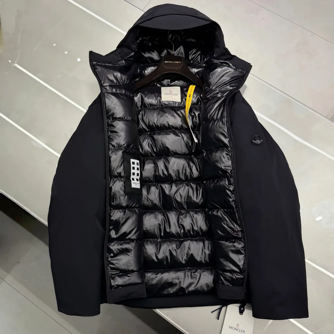 Куртки И Пуховики Мужские Moncler 17418482