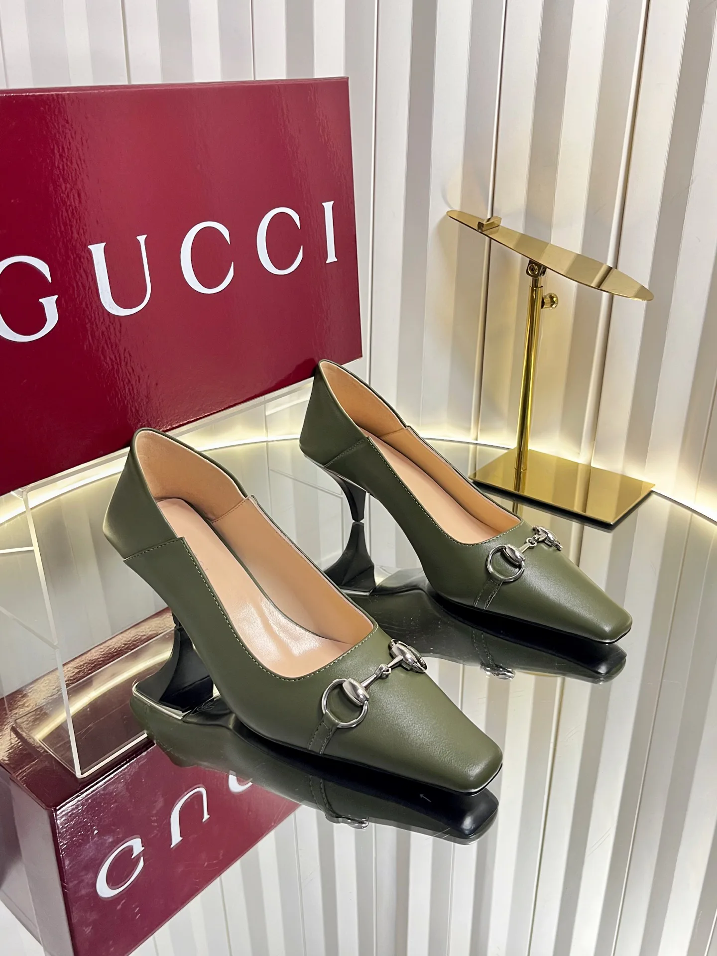 Туфли Женские Gucci 19484582