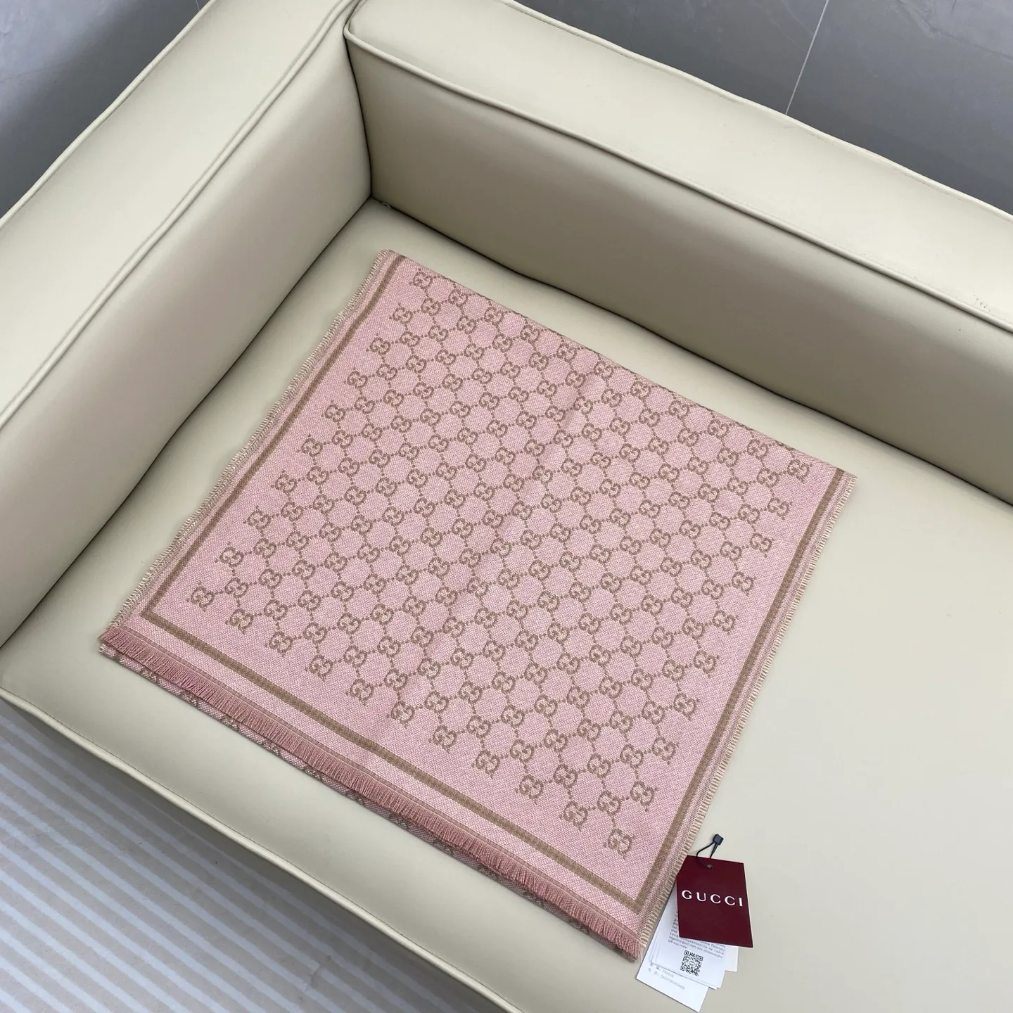 Шарфы Gucci 124016