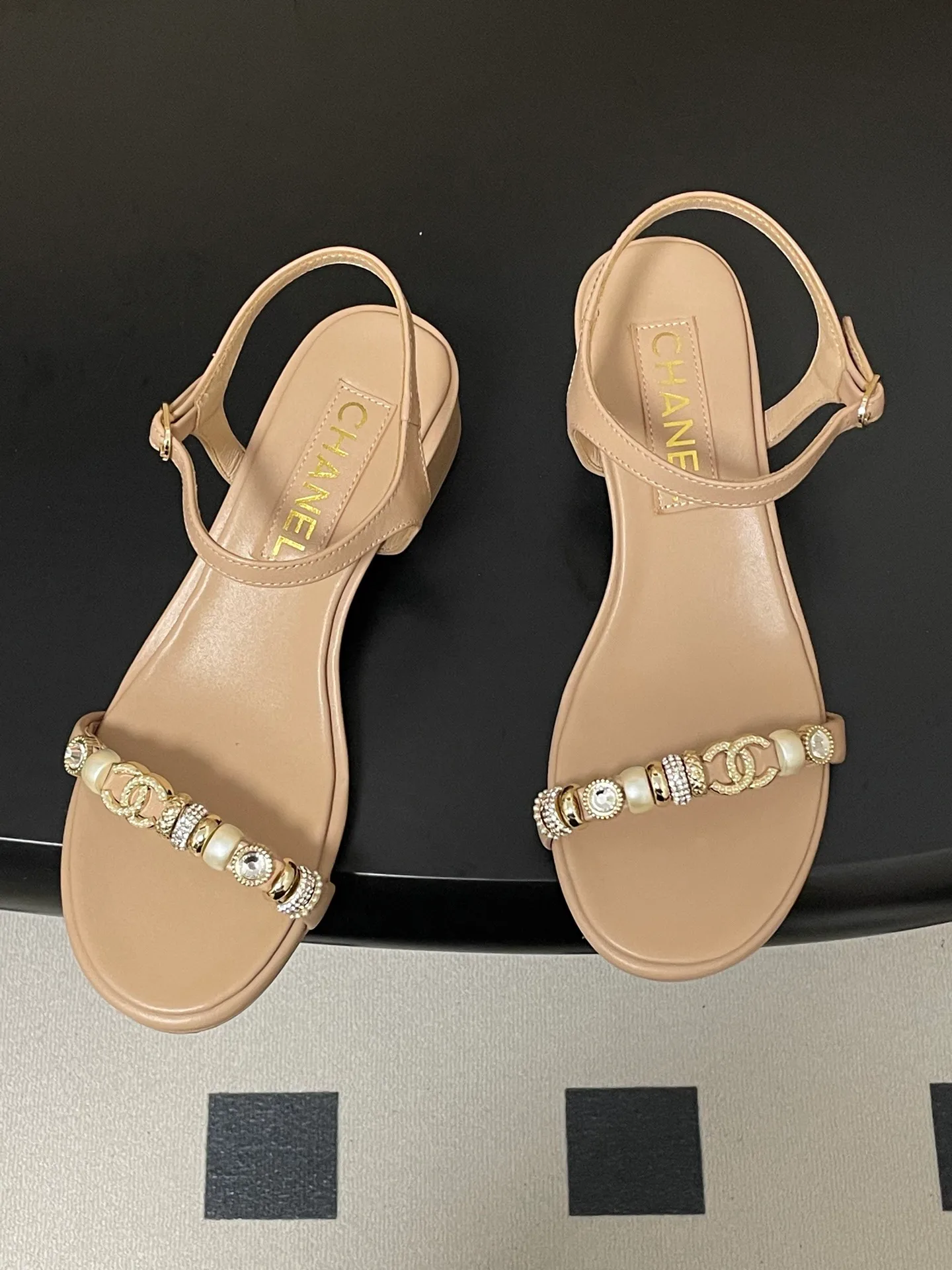 Босоножки Женские Chanel 11682239