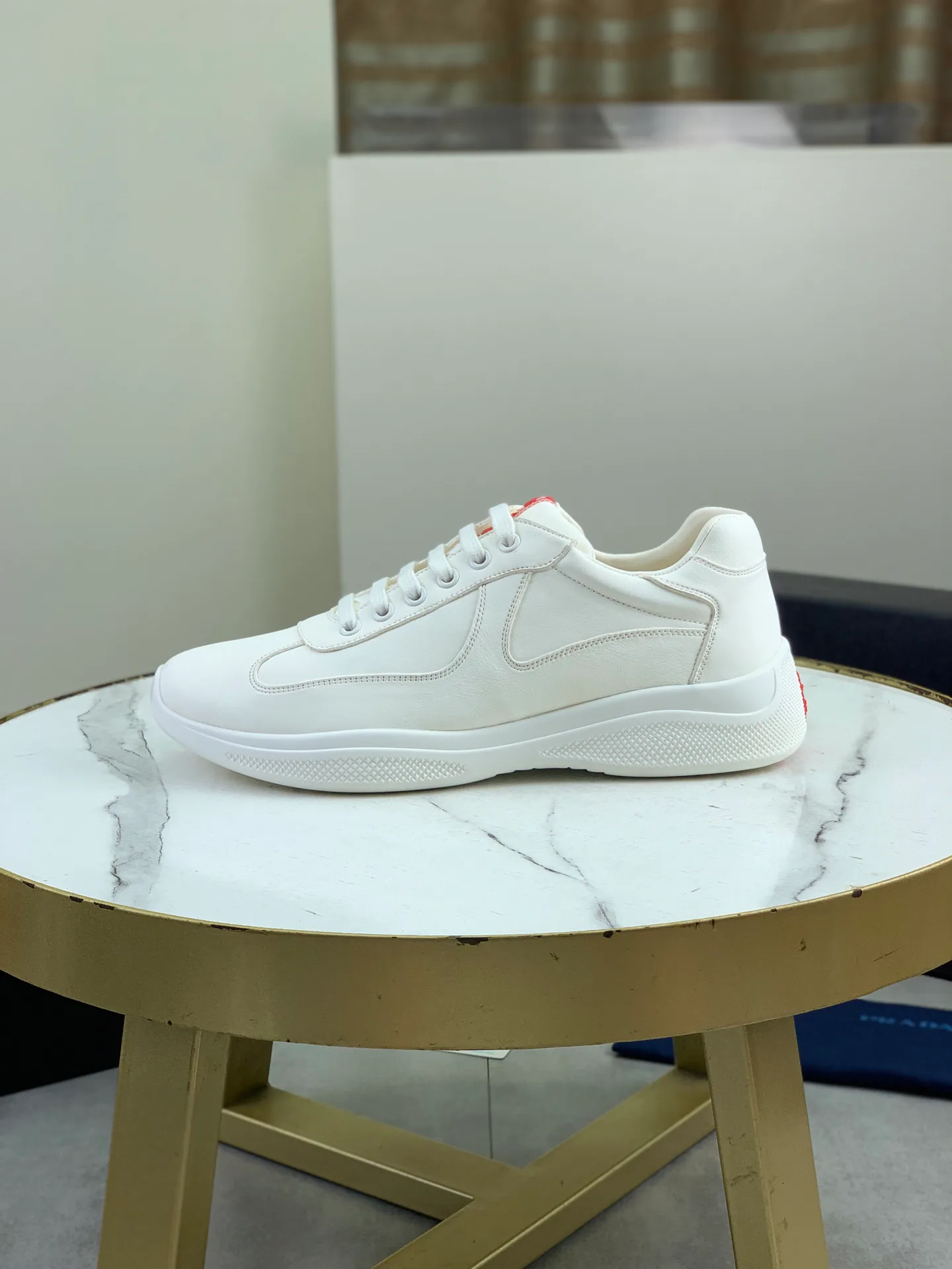 Кроссовки Женские Prada 18365162