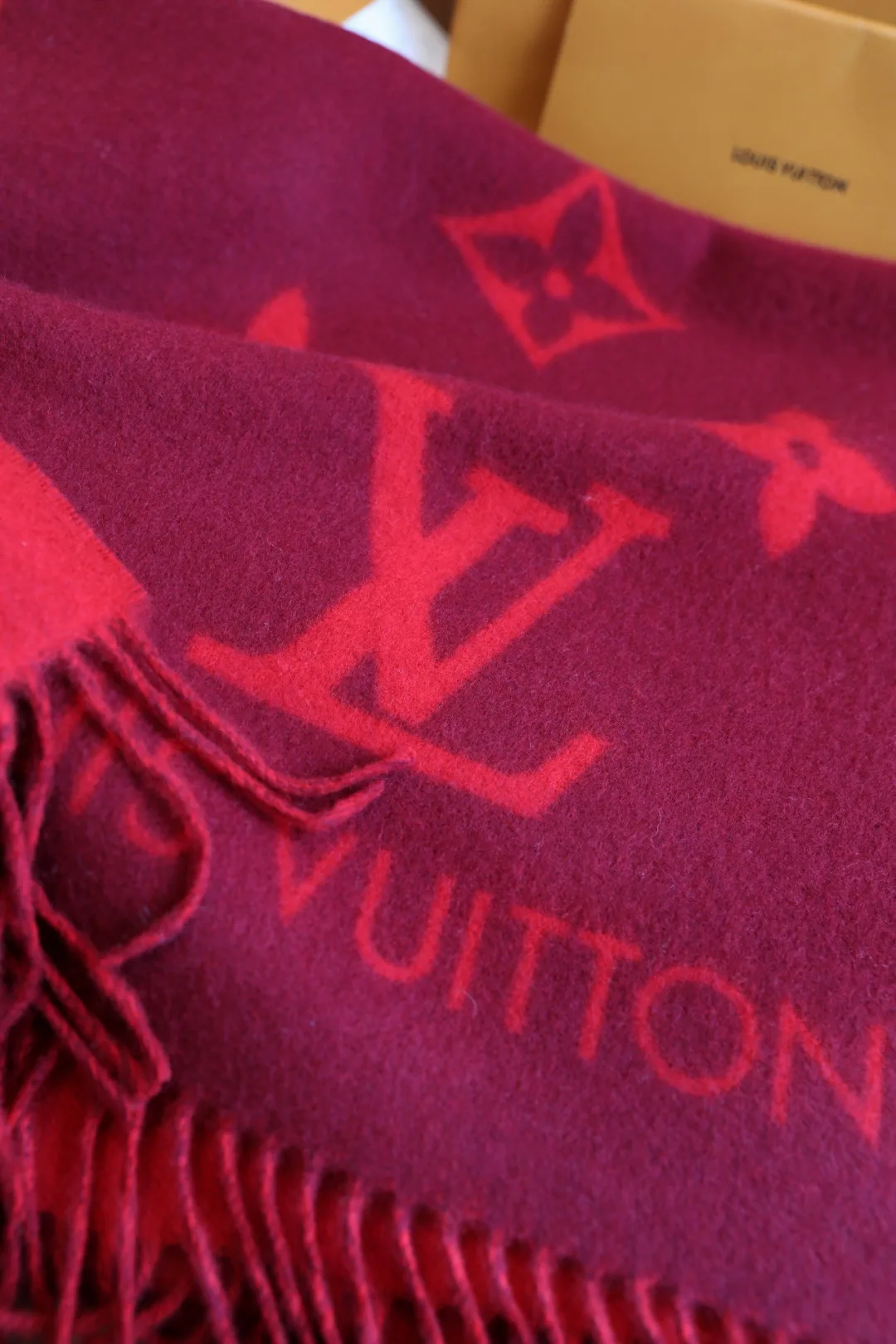 Шарфы Louis Vuitton 251411