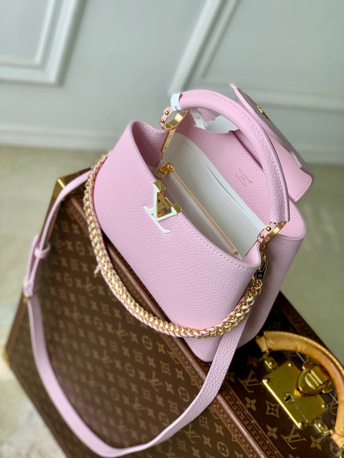 Классические Сумки Женские Louis Vuitton 18147585