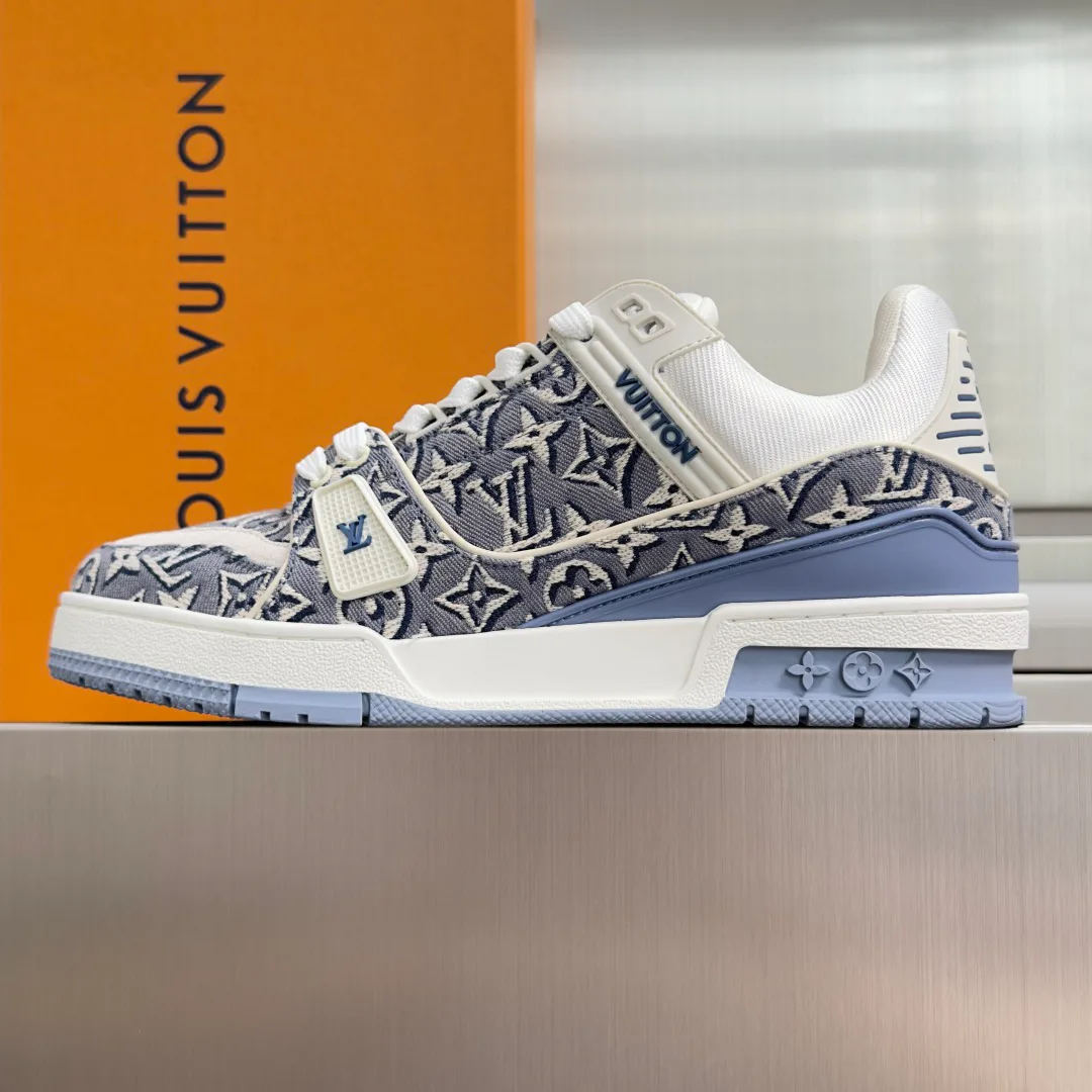 Кроссовки Женские Louis Vuitton 17772025