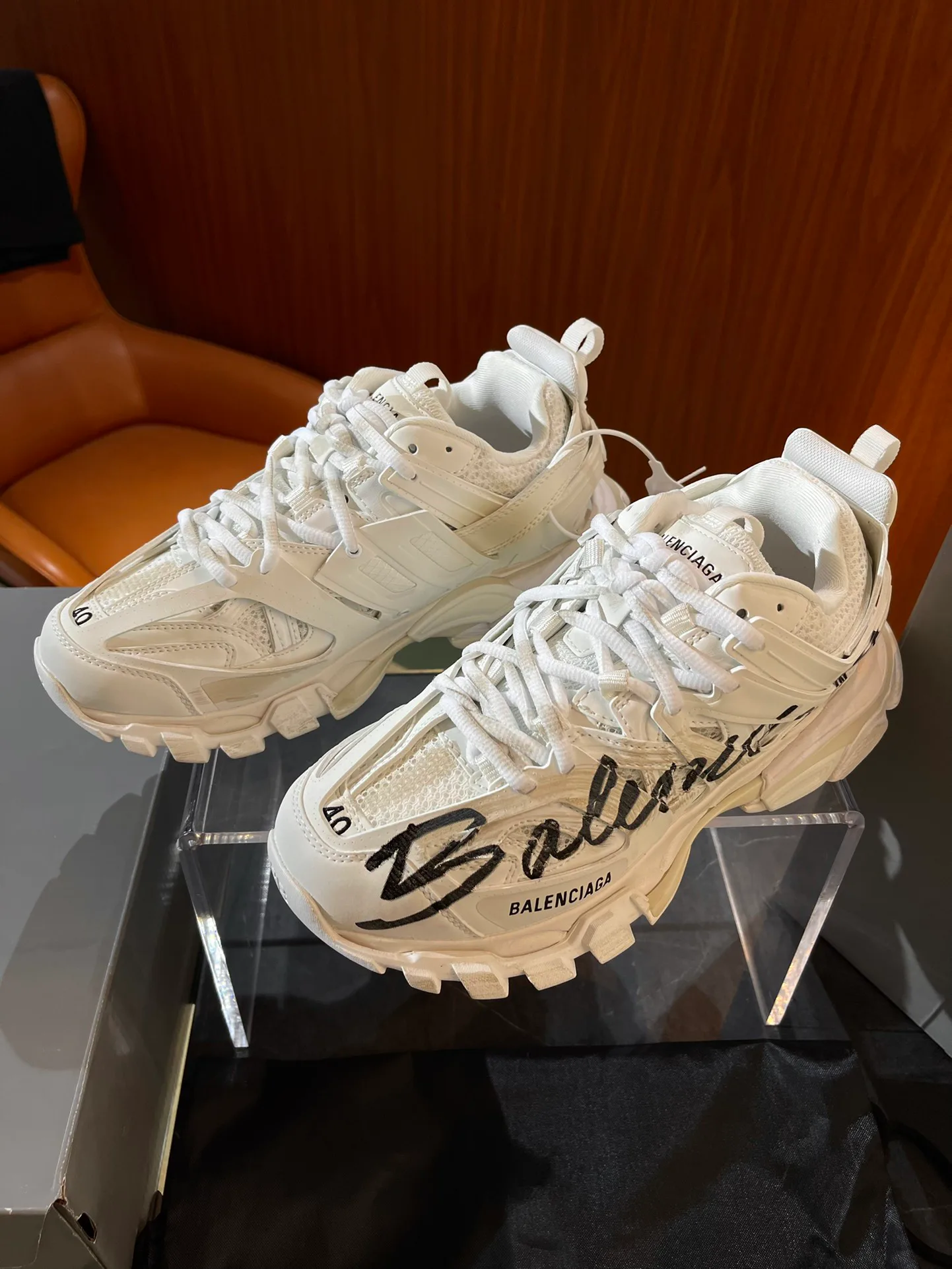 Кроссовки Женские Balenciaga 5062316