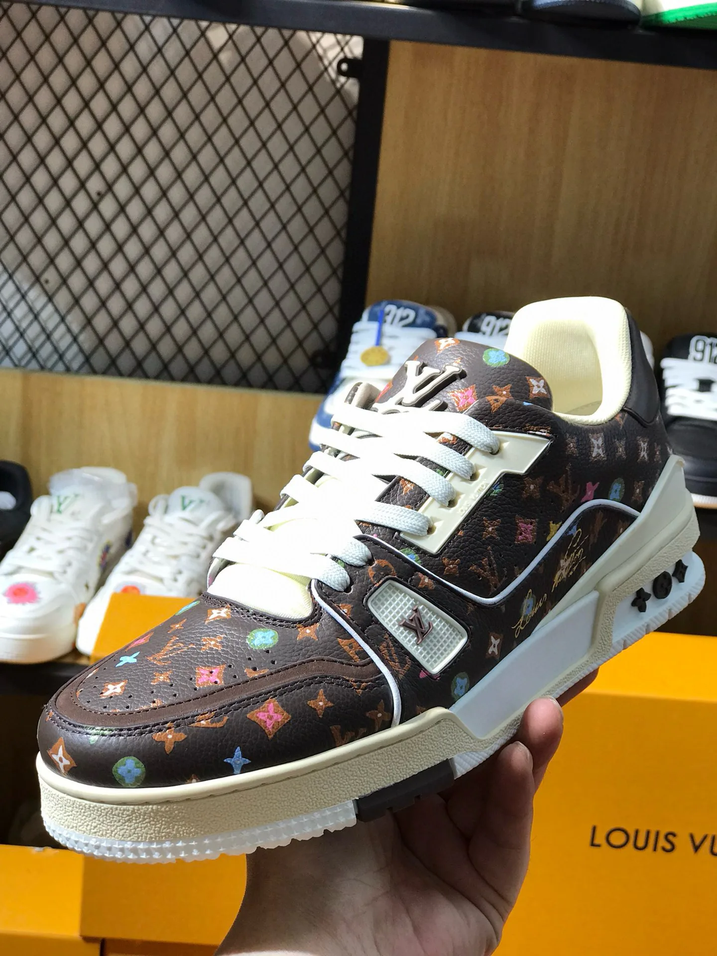 Кроссовки Женские Louis Vuitton 311392