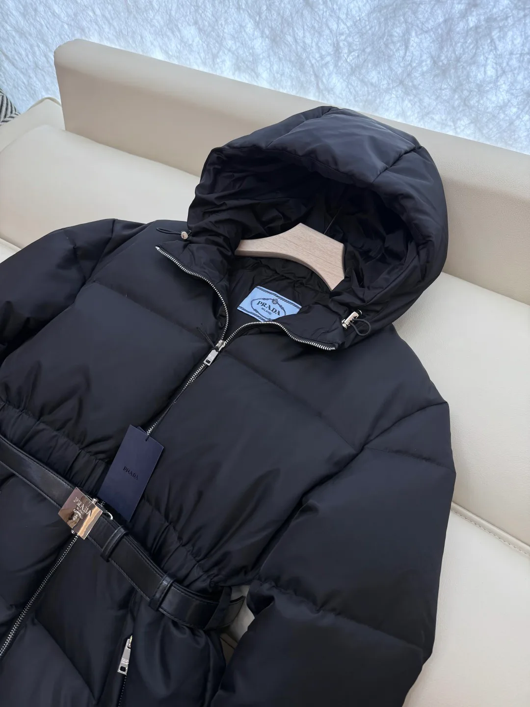 Куртки И Пуховики Женские Prada 19572386