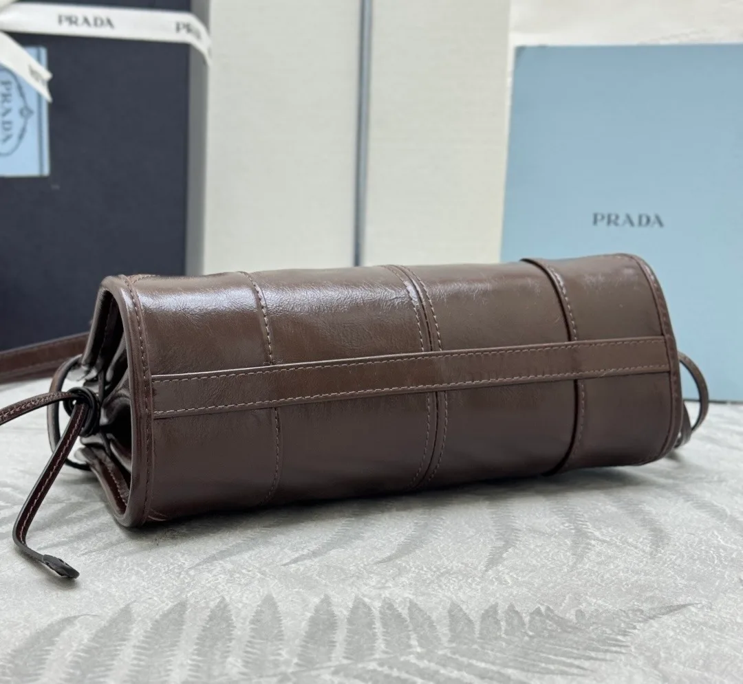 Сумки На Ремне Женские Prada 11682142