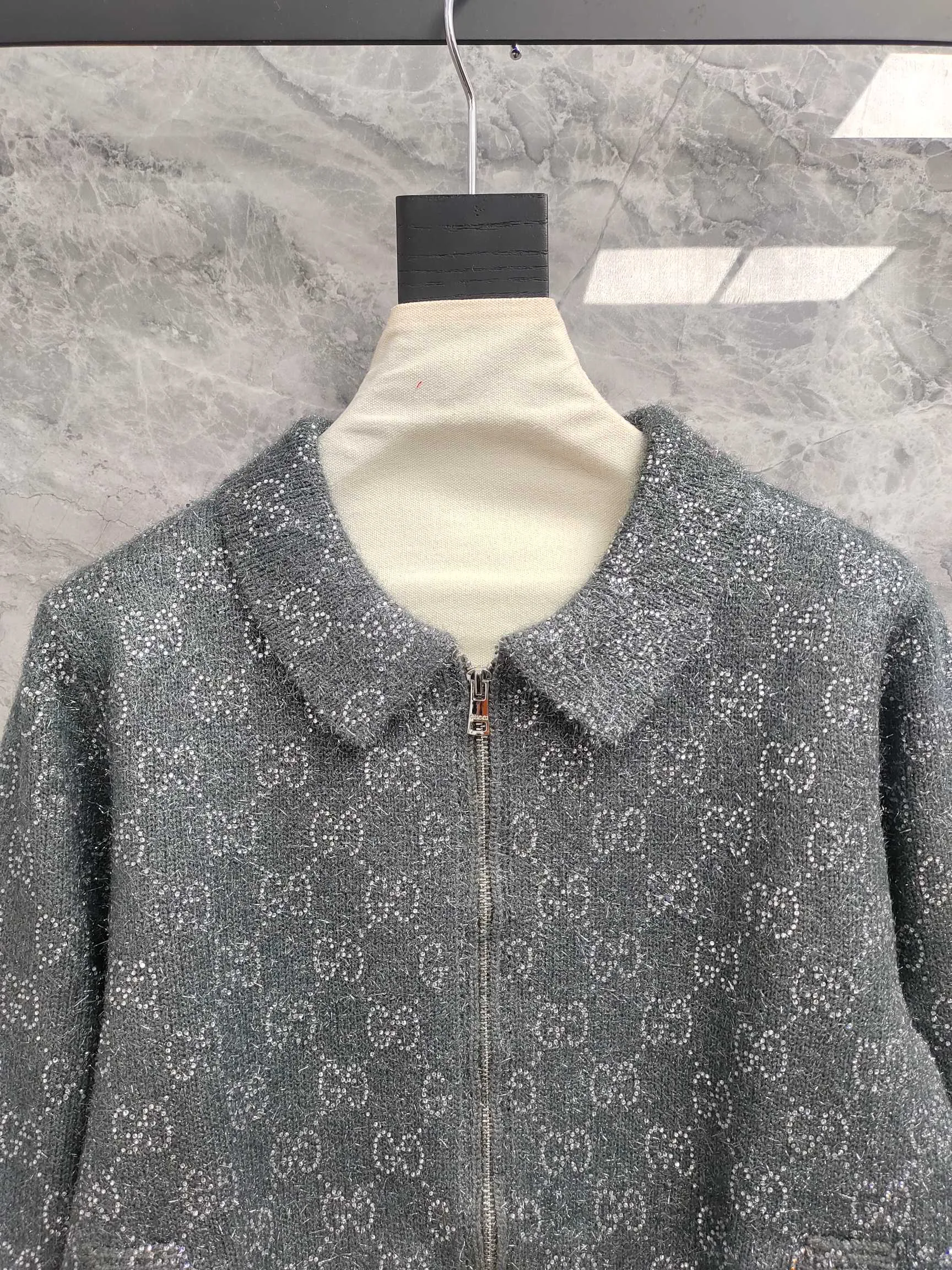 Куртки И Пуховики Женские Gucci 1617052