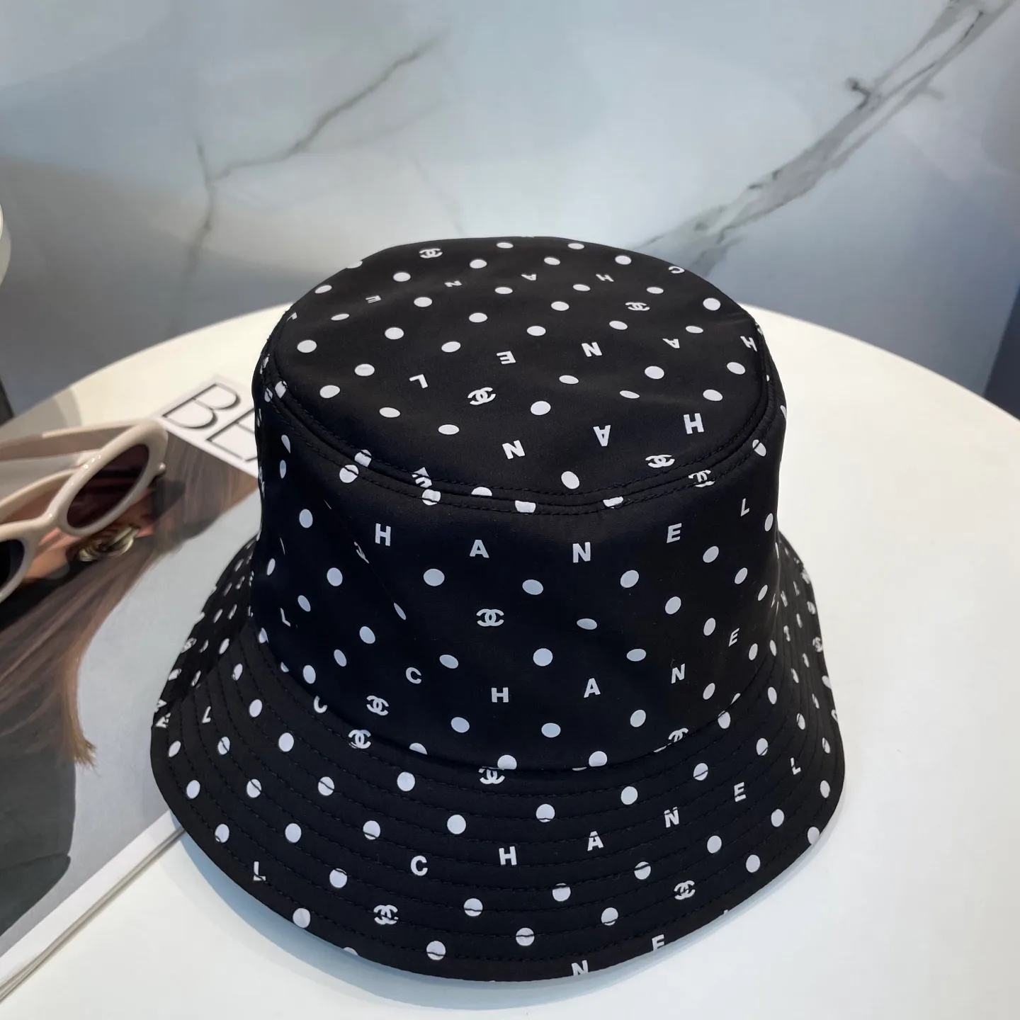 Головные Уборы Chanel 13294372