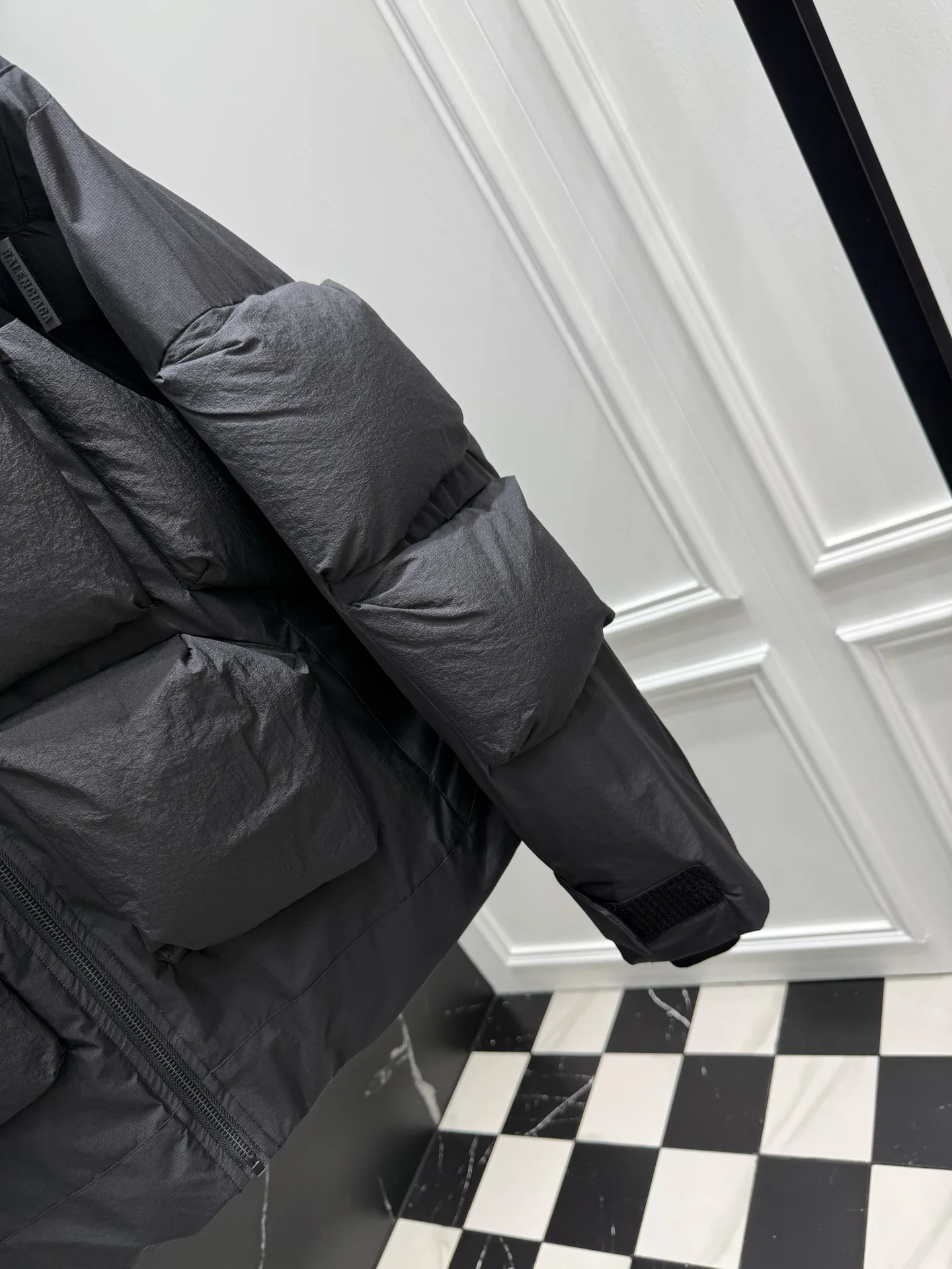 Куртки И Пуховики Женские Balenciaga 1516615