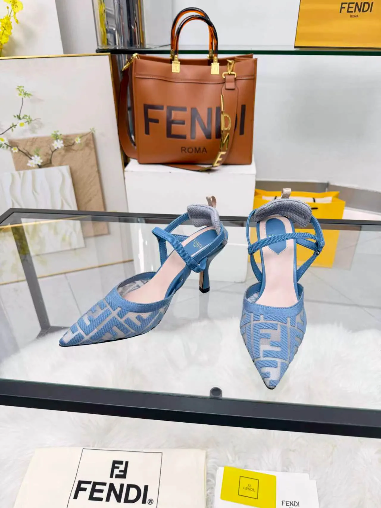 Туфли Женские Fendi 18104676