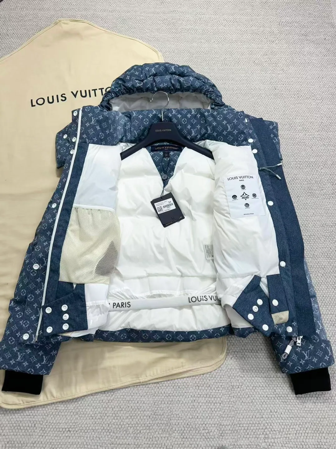 Куртки И Пуховики Женские Louis Vuitton 1252793