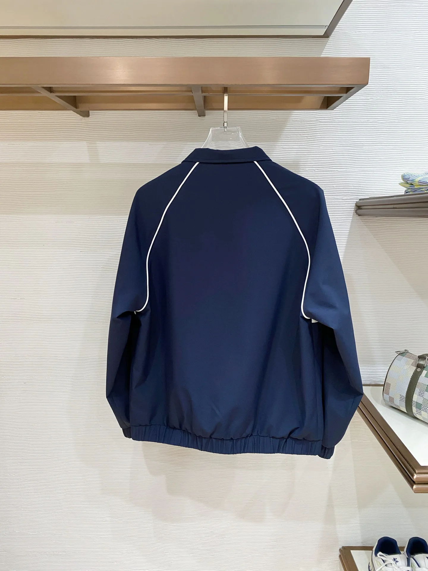 Куртки И Пуховики Мужские Moncler 4600951