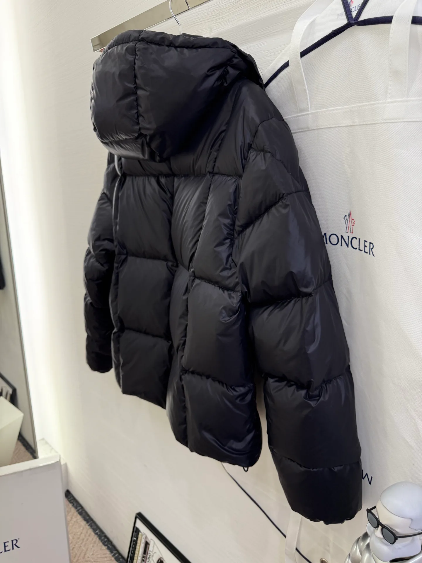 Куртки И Пуховики Женские Moncler 18825223