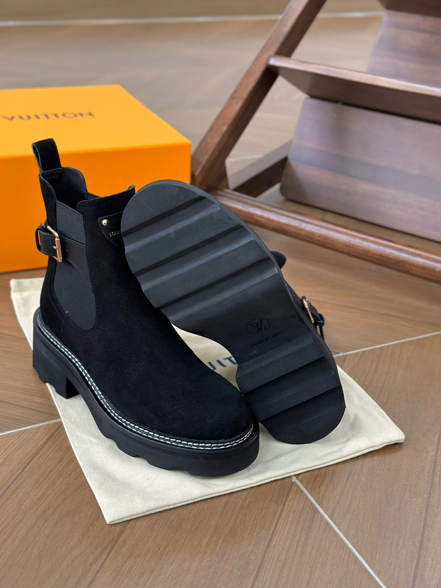 Ботинки Женские Louis Vuitton 5295257