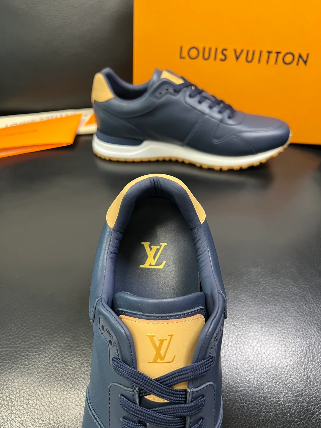 Кроссовки Мужские Louis Vuitton 1498267