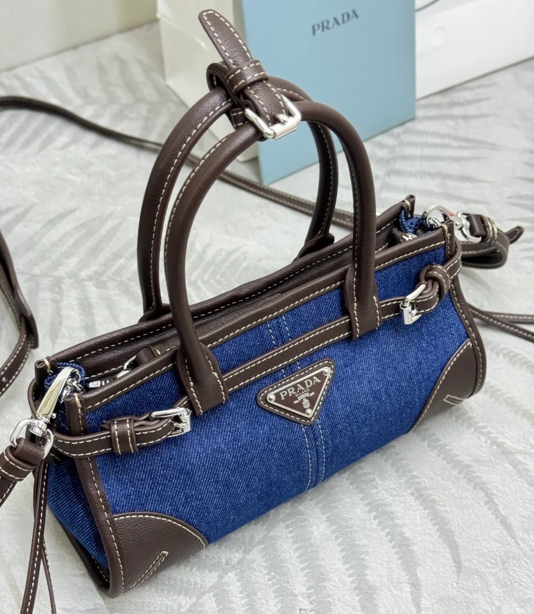 Классические Сумки Женские Prada 13223427